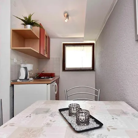 In - Istrien 12224 Apartment *